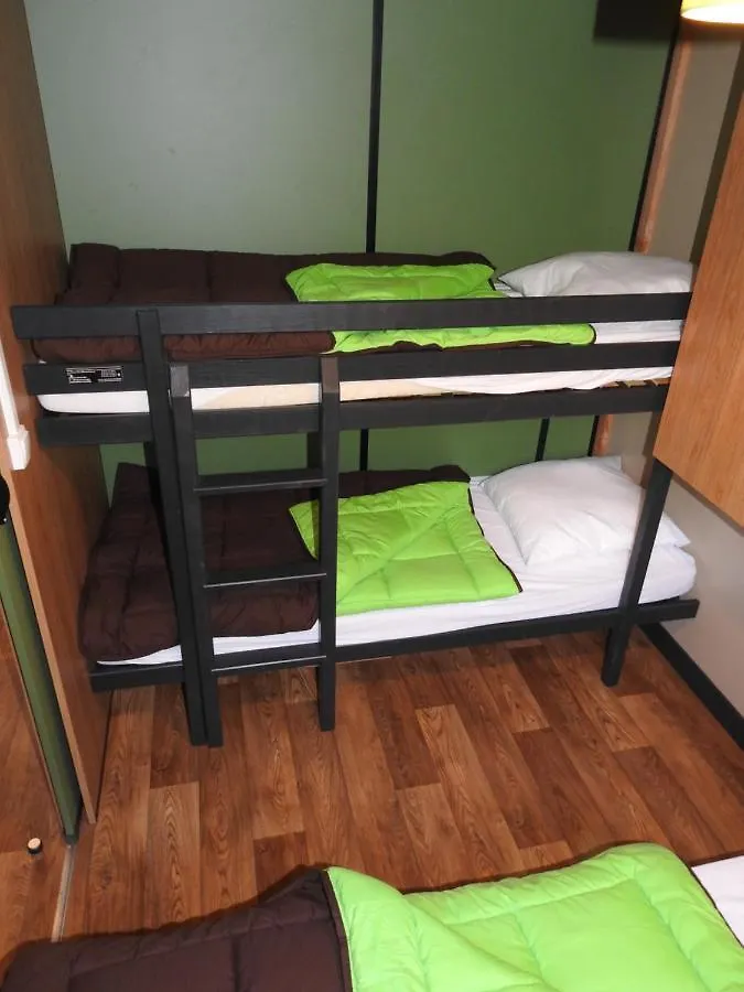 Camping Les Lavandes Darbres Campsite